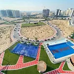 Apartment Near To Downtown With Pool View