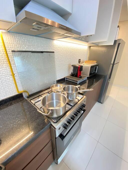 Apartment Near To Downtown With Pool View
