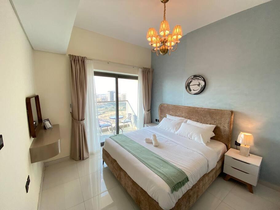 Near To Downtown With Pool View Dubai