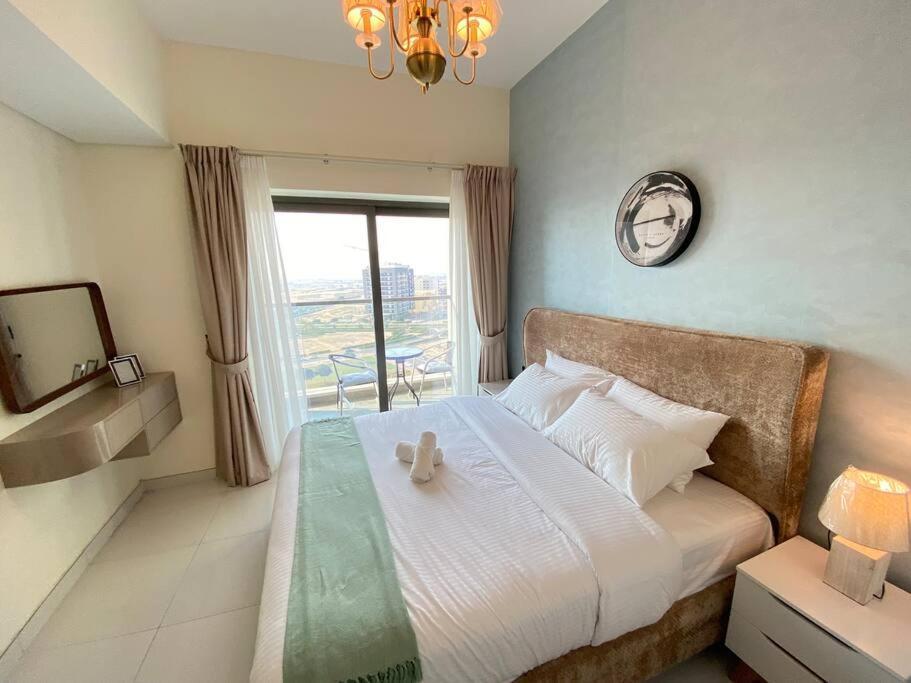 Near To Downtown With Pool View