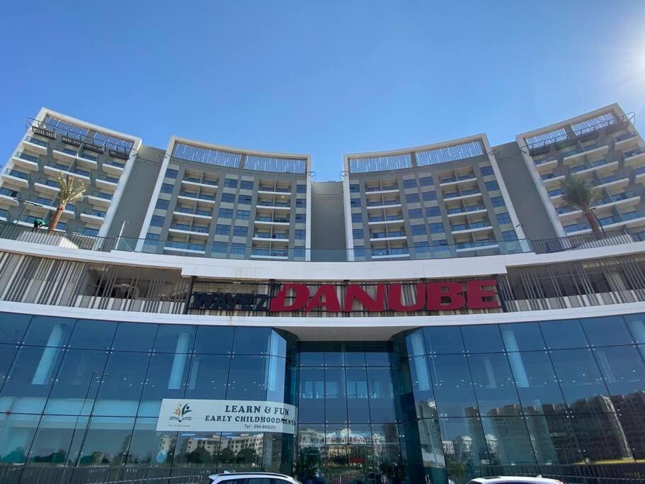 Apartment Near To Downtown With Pool View