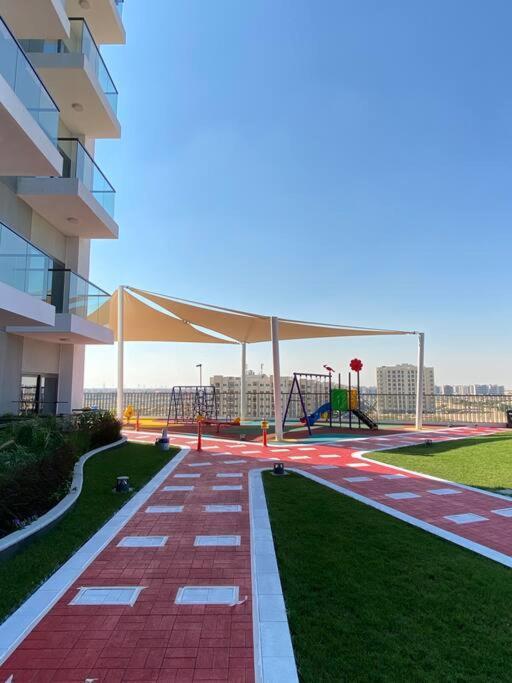 Near To Downtown With Pool View Apartment *